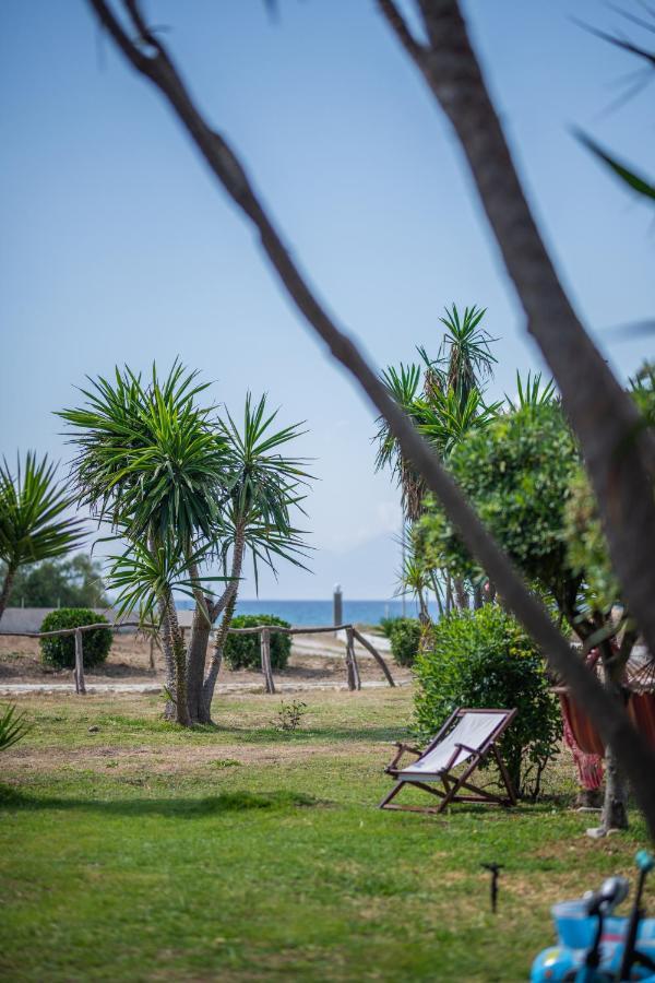 Lazaris Apartments Almiros strand Buitenkant foto